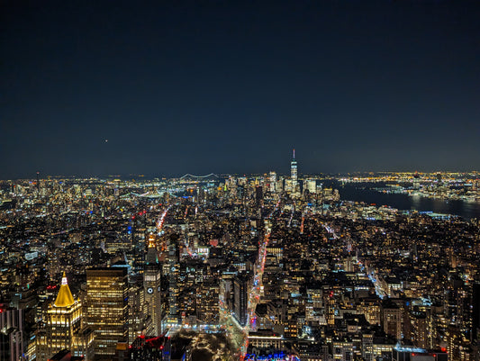 Embrace the Night: Empire State Building Observatory's Breathtaking Views of NYC